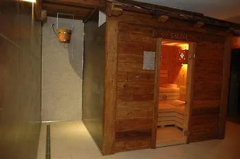 Agritur Golden Pause Çiftlik konaklama Ton